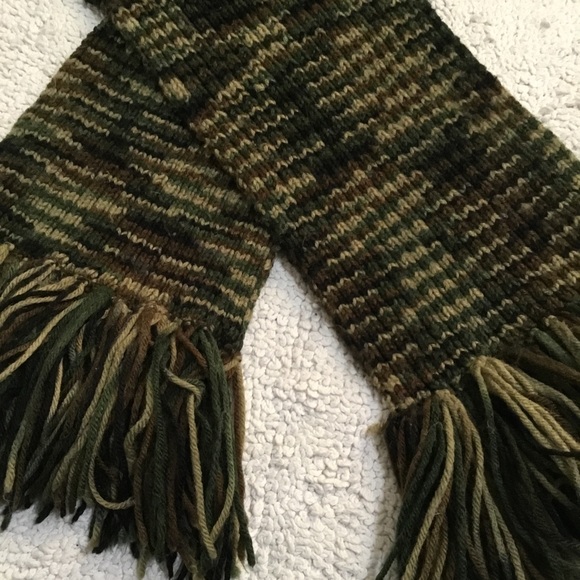 Unisex Handmade Camo Colored Scarf 60 inches - Picture 3 of 6